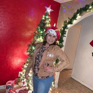 Meet your Posher, Hihilda